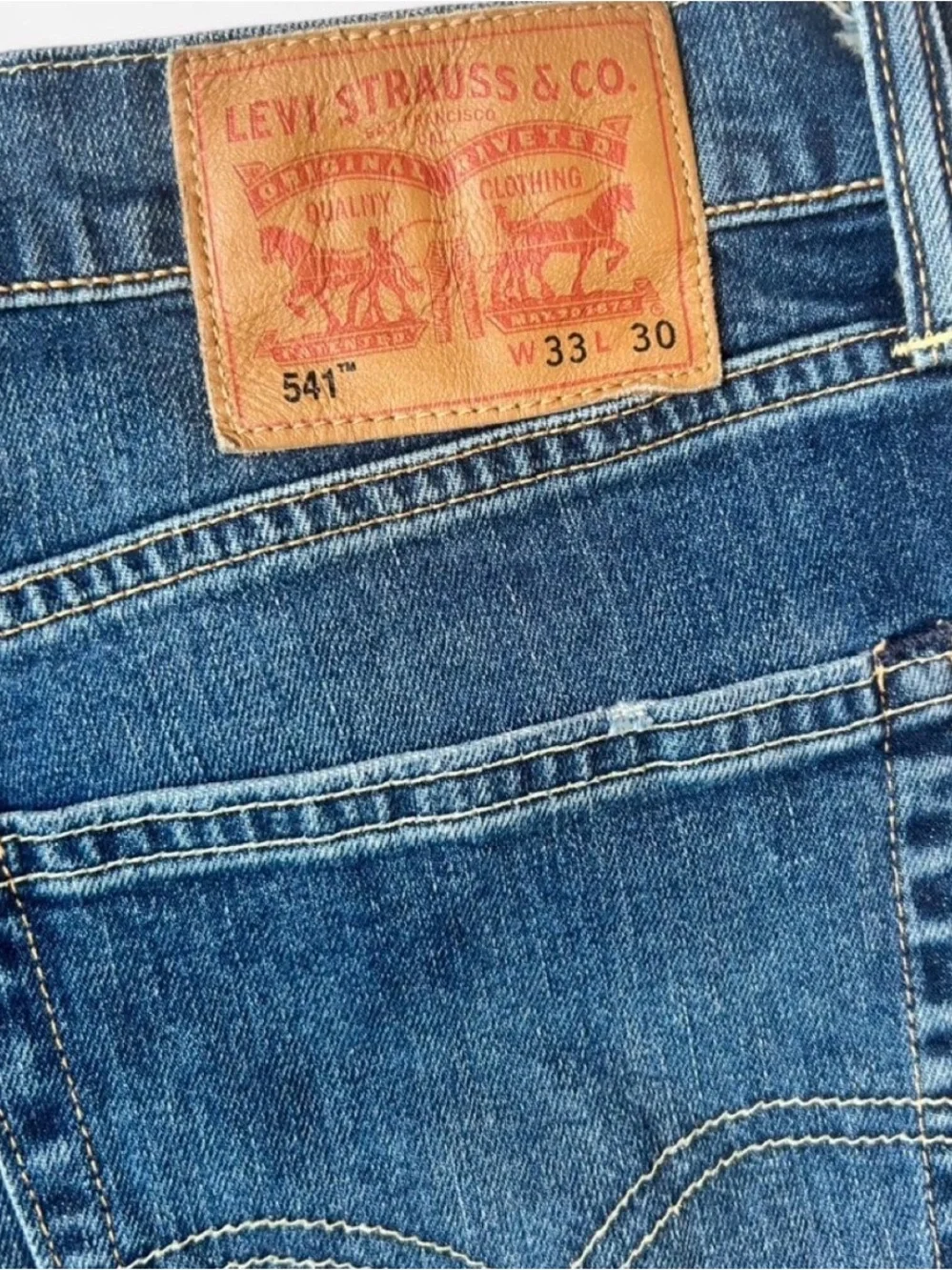 Levi's Men's 541 Athletic Taper Denim Jeans